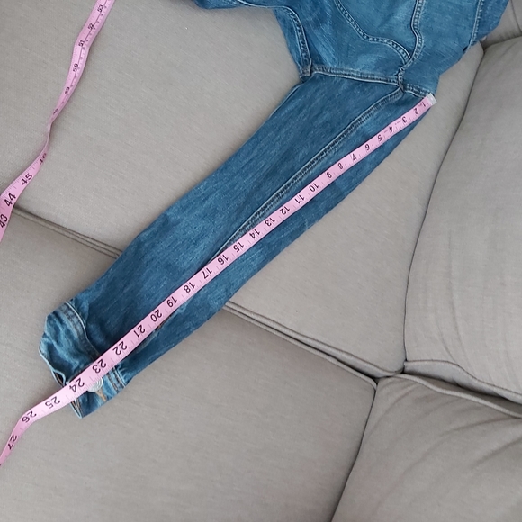 Aritzia Talula blue denim crop jean jacket - Picture 14 of 14